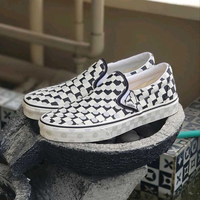 Vans Classic Slip-On UV Ink Black & White Checkerboard
