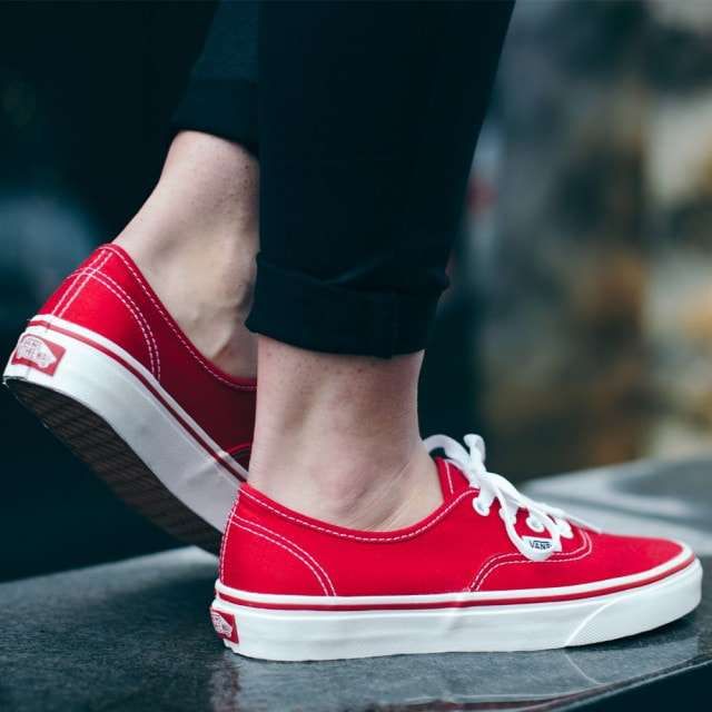 Vans Authentic Red