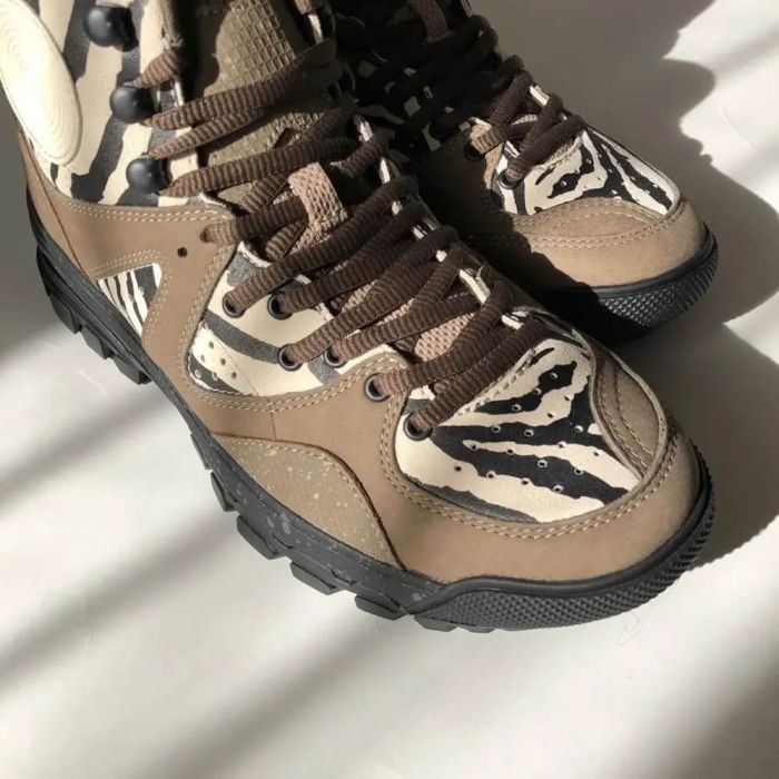 Vans Vault x Taka Hayashi AMZN TRL LX (Suede/Nubuck) Zebra/Fossil